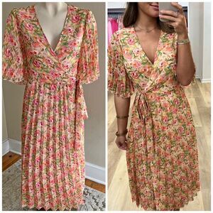 FATE Boutique chiffon pleated watercolor floral wrap midi dress flutter sleeve